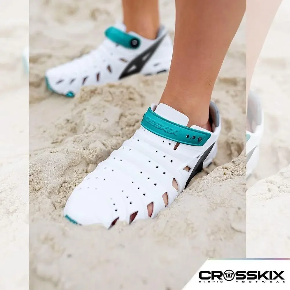 CrossKix 2.0 Blizzard White Aqua Closed Toe Water Shoes Men 7 /‎ Women 8.5 NEW!!